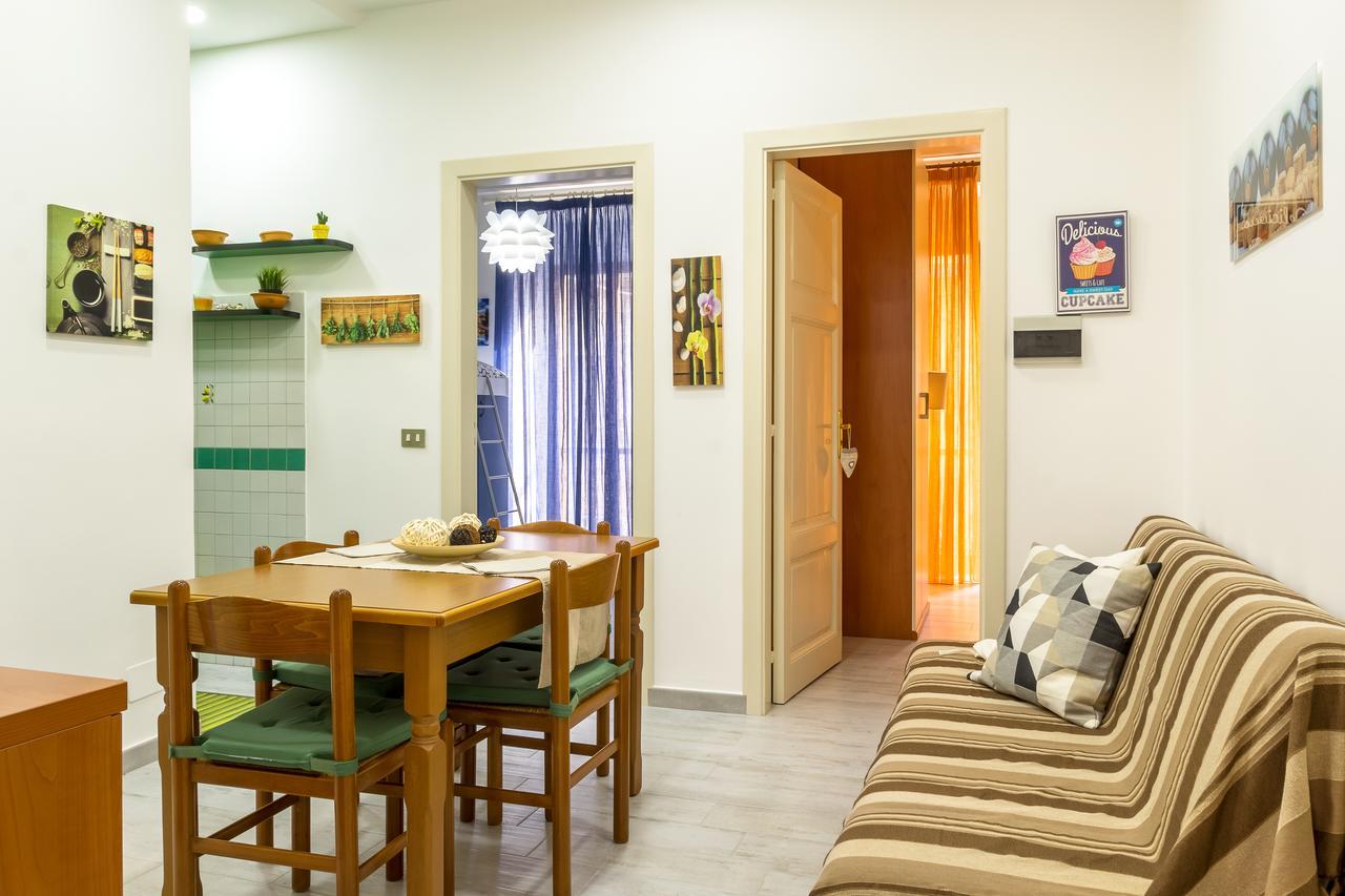 Casa Martina Lejlighed Giardini Naxos Værelse billede